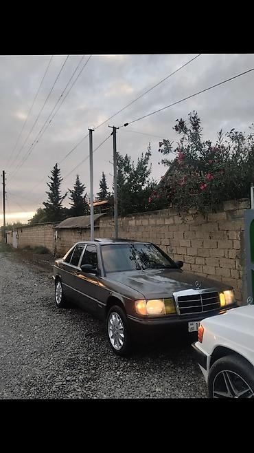 ploom satisi: Mercedes-Benz E190 satılır tam dolu maşindi təzə disqi teker ili1992 — 1