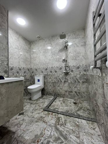 Yeni tikili: Yeni Günəşli Massiv D, 2 otaqlı, Yeni tikili, m. Xalqlar Dostluğu, 80 kv. m — 12