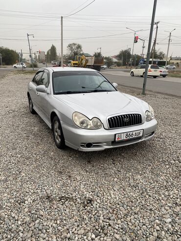 Hyundai: Hyundai Sonata: 2001 г., 2 л, Механика, Бензин, Седан