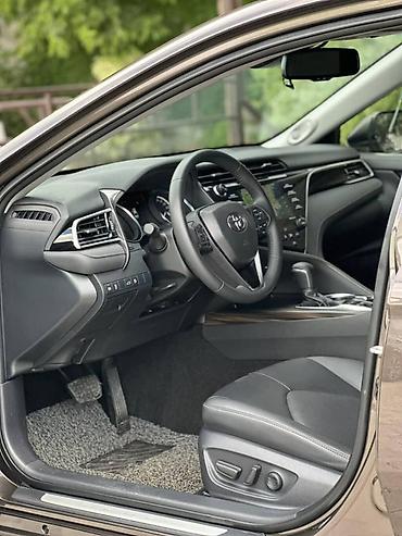 Toyota: Toyota Camry: 2018 г., Гибрид, Седан — 6