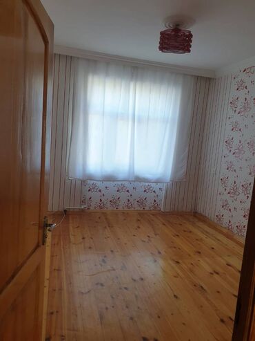 Köhnə tikili: Bakı, Qaraçuxur qəs., 3 otaqlı, Köhnə tikili, 80 kv. m — 1