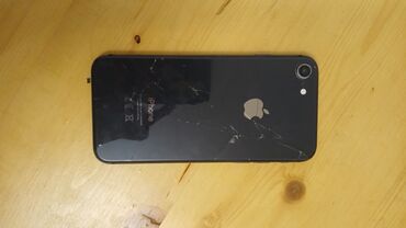 düyü bişirən: IPhone 7, Qara, Qırıq