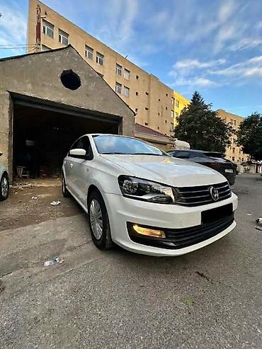 zapi masin: Volkswagen Polo Sedan – ağ rəng, 4 qapılı, şəhər və uzun yol üçün — 3