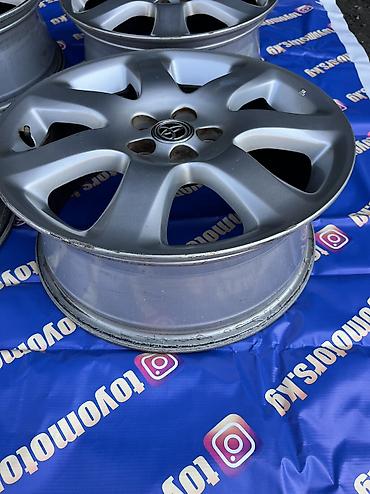 volk rays: Литые Диски R 17 Toyota, Комплект, отверстий - 5, Б/у — 7