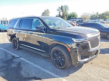 cadillac escalade: Cadillac Escalade: 3 l | 2023 il 39500 km Ofrouder/SUV — 3