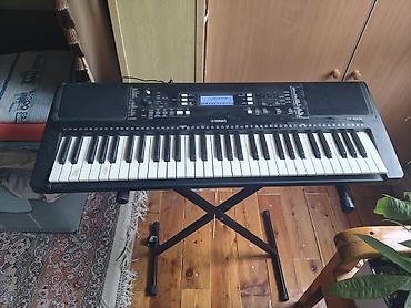 Синтезатор Yamaha PSR E373, бу, полностью в рабочем состоянии в