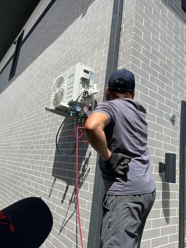 Установка кондиционеров: Сплит‑система и вентиляция — монтаж «под ключ» - Установка настенных — 30