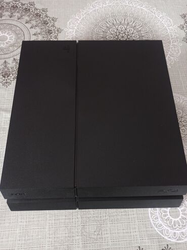 playstation 3 aliram: Playstation 4 fat 2ci revizya Yaponiya stokudur ən üst versiyadır