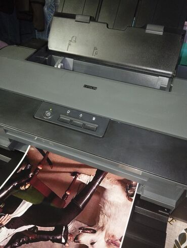 epson принтер 3 в 1: Продаю два принтера epson l 1300 A3+ в отличном состоянии,почти