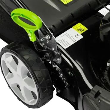 Kosilice i trimeri: Briggs, Benzinska, Novo, Pokupiti na licu mesta — 9