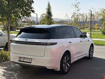 lixi: Lixiang L7: 2023 г., 1.5 л, Вариатор, Гибрид, Внедорожник — 8