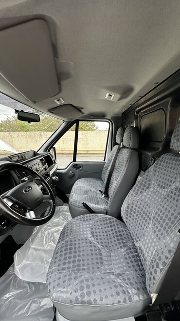 Ford: Ford Transit: 2.4 l | 2010 il 188000 km Van body type — 10