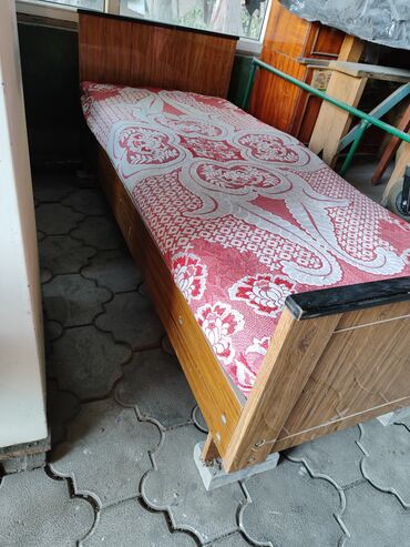 Кухонные плиты и варочные поверхности: Газовая, Механическое, Напольная, Б/у, Полная оплата — 17