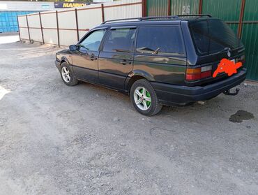 колпаки volkswagen: Volkswagen Passat: 1992 г., 1.8 л, Механика, Бензин, Универсал