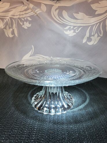 Ostalo posuđe: Bombonijera nova,vintaz staklena. Bombonijera perfektna sve na njoj — 2