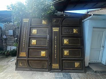 Həyət darvazaları: İşlənmiş Dəmir Həyət darvazası, 3 m, Mexaniki, Qapı ilə, rəng - Qəhvəyi, Kredit yoxdur, Ünvandan götürmə — 1