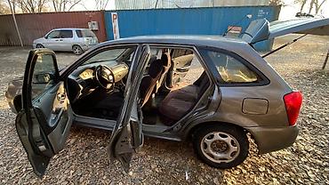 mazda: Mazda 323: 2003 г., 1.5 л, Механика, Бензин, Хэтчбэк — 1