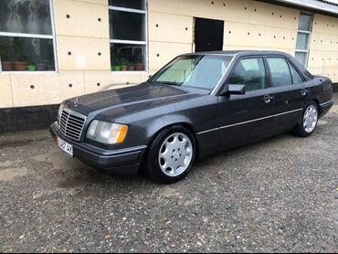 машина беха: Mercedes-Benz E-Class: 1995 г., 2.2 л, Автомат, Бензин, Седан