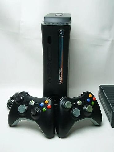 elektronska: U ponudi XBOX 360. Konzola je vrlo korektno očuvana sa malim znakovima — 8
