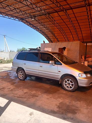 ручной клад: Honda Shuttle: 2000 г., 2.3 л, Бензин, Минивэн — 3