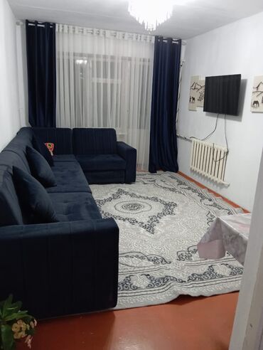 современный дом: 2 комнаты, 44 м², 105 серия, 2 этаж
