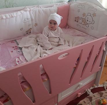 korpə carpayı: Qız üçün, İşlənmiş, Dördbucaq, Beşik, Dəst ilə, Matras ilə, Yellənmə mexanizmi ilə — 1