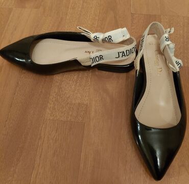 sauvage dior v Azərbaycan | Ətriyyat: Ayaqqabi yenidi.Geyinilmeyib