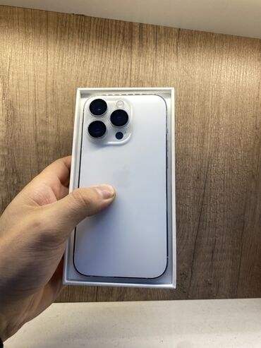 купить iphone xr в корпусе 13 pro: IPhone 14 Pro, Б/у, 256 ГБ, Серебристый, Коробка, В рассрочку, 92 %