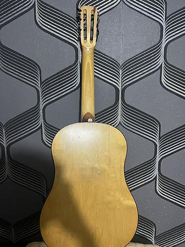 islənmis gitara: Akustik gitara, 6 sim, İşlənmiş, Ünvandan götürmə, Pulsuz çatdırılma, Ödənişli çatdırılma — 2