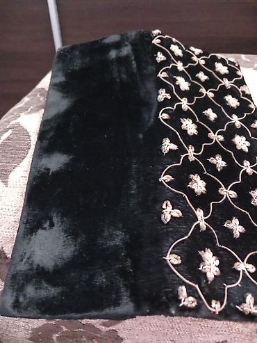 Qara məxmər qadın əl clutçu - Material: yumşaq, parlaq məxmər (qara)