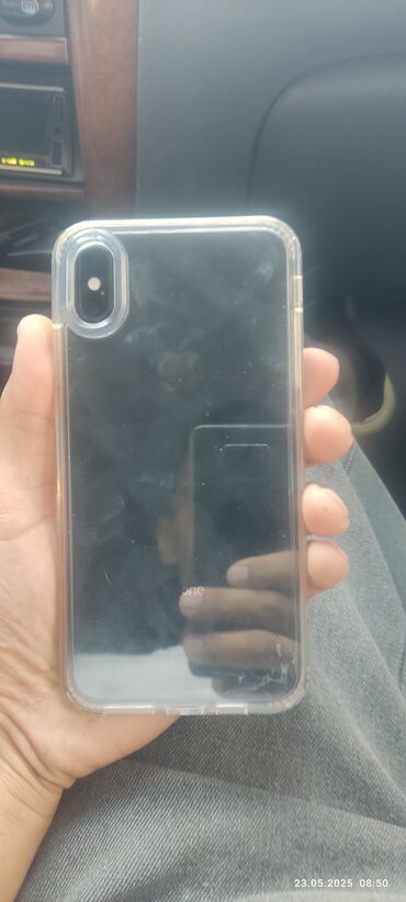 Apple iPhone: IPhone Xs Max, Б/у, 64 ГБ, Серебристый, 79 %