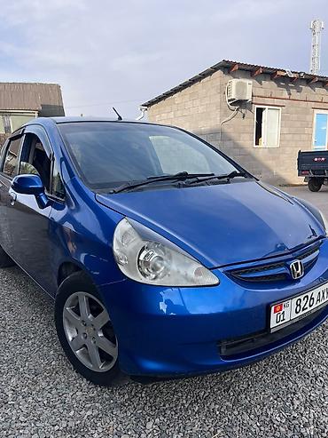 Honda Fit: 2003 г., 1.3 л, Вариатор, Бензин, Хэтчбэк at lalafo.kg Honda Fit: 2003 г., 1.3 л, Вариатор, Бензин, Хэтчбэк