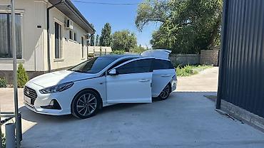 боковой: Hyundai Sonata: 2019 г., 2 л, Автомат, Газ, Седан — 5