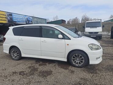 Toyota: Toyota Ipsum: 2002 г., 2.4 л, Автомат, Газ, Минивэн