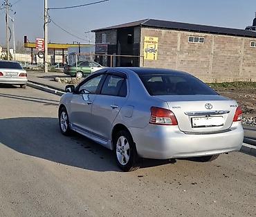 авто тойота: Toyota Yaris: 2007 г., 1.5 л, Автомат, Бензин, Седан — 3