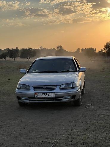 лобавой: Toyota Camry: 1997 г., 2.2 л, Автомат, Газ, Седан — 8