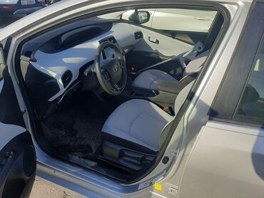 Toyota: Toyota Prius: 2019 г., 1.8 л, Автомат, Гибрид, Хэтчбэк — 3