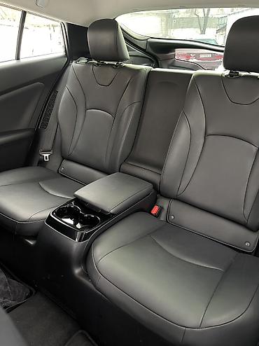 Toyota: Toyota Prius: 2019 г., 1.8 л, Вариатор, Электромобиль, Седан — 8