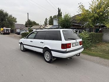 ferrari car: Volkswagen Passat: 1993 г., 2 л, Механика, Бензин, Универсал — 3
