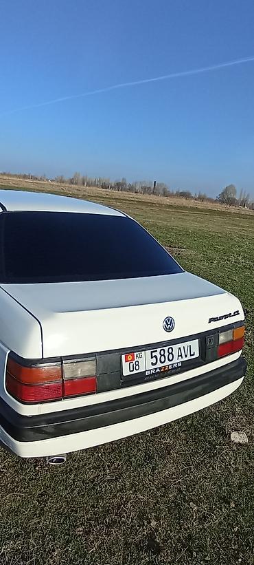 Volkswagen: Volkswagen Passat: 1989 г., 1.8 л, Механика, Бензин, Седан — 11