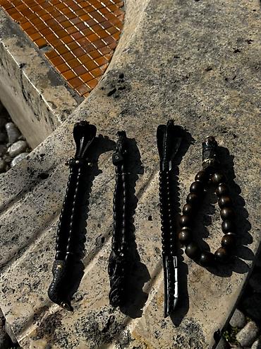 Təsbehlər: Tesbeh Təsbeh Təsbehlər hazır əldə var. Çeşid çoxdu. Çatdırılma 1_2 — 1