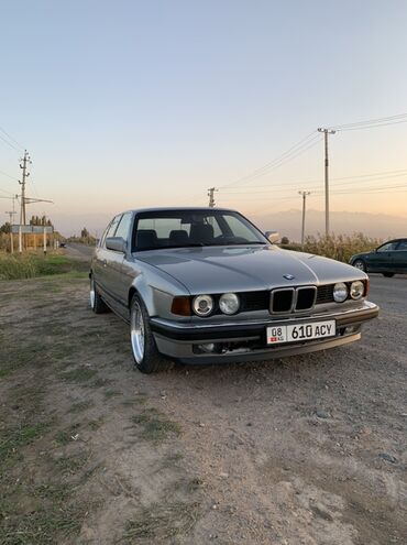 BMW: BMW 730: 1988 г., 3 л, Механика, Бензин, Седан