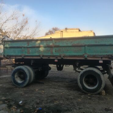 Cadillac: Ikiaxlı kənd təsərrüfatı/daşınma qoşqusu barter var mal qoyunla -