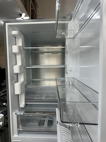 Холодильники: Холодильник Midea, Новый, Двухкамерный — 7