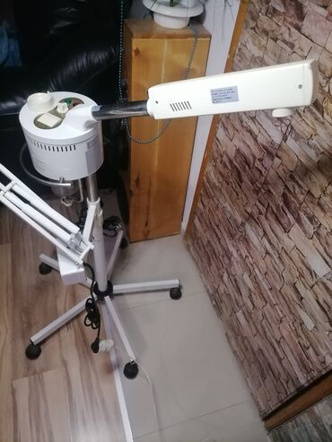 Ostali aparati za negu lica: Profesionalni kozmetički vaporizer sa lupo lampom na postolju sa — 9