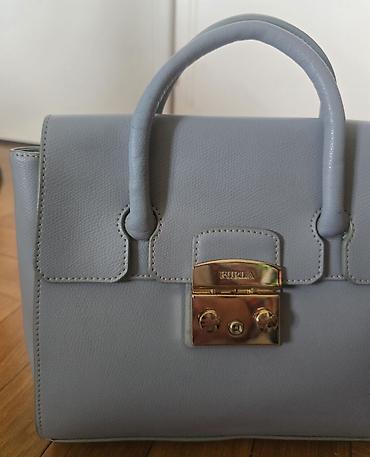 armani torbe: FURLA Metropolis kožna torba. Nosi se u ruci. Azzuro boja, svetlo — 2