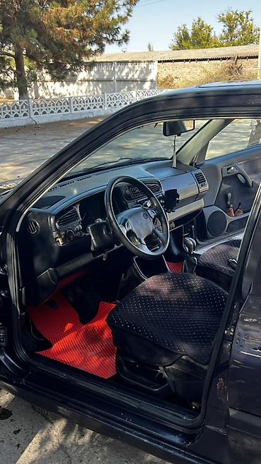 from japan: Volkswagen Vento: 1993 г., 1.8 л, Механика, Бензин, Седан — 6
