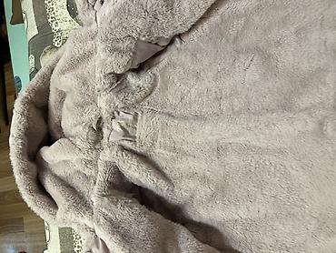 продам детские вещи бу: Детская куртка ZARA с утеплением и мягким плюшевым подкладом. Размер — 2