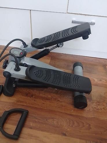 Ostale sprave za vežbanje: Steper je potpuno ispravan osim displeja za merenje minuta koji nerad! — 6