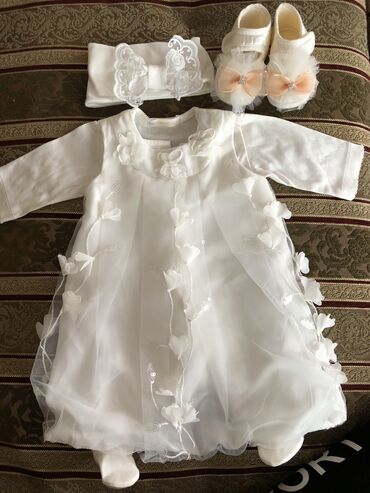 детский костюм на 6 месяцев: Комплект, цвет - Белый, Новый